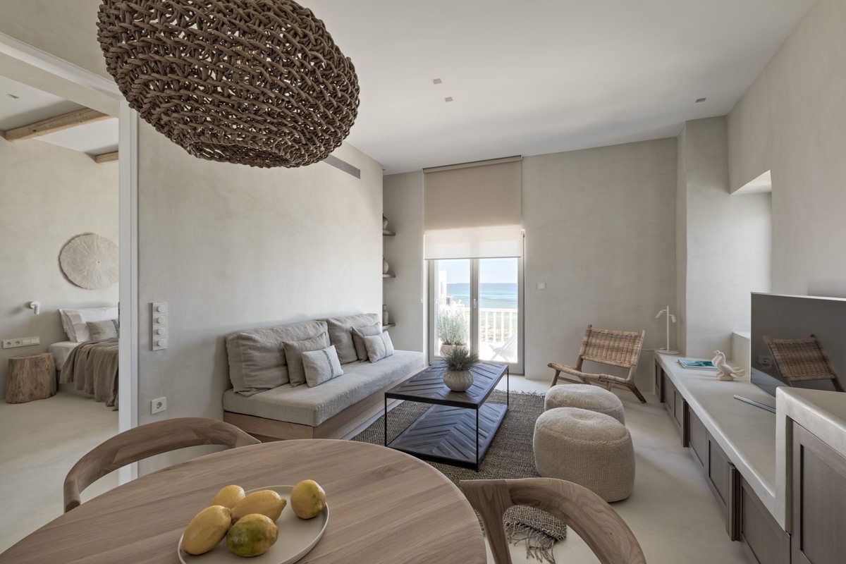 Giacomo-Home-Living-room-(3)