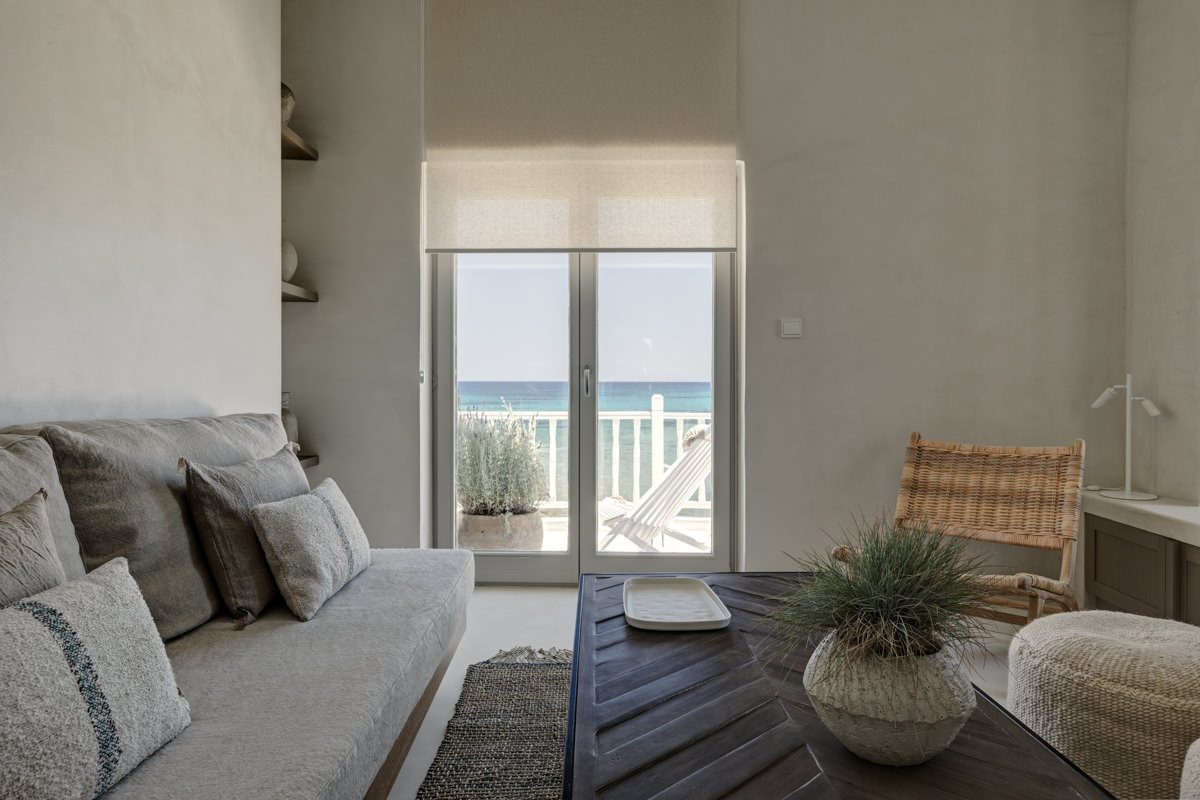 Giacomo-Home-Living-room-(4)