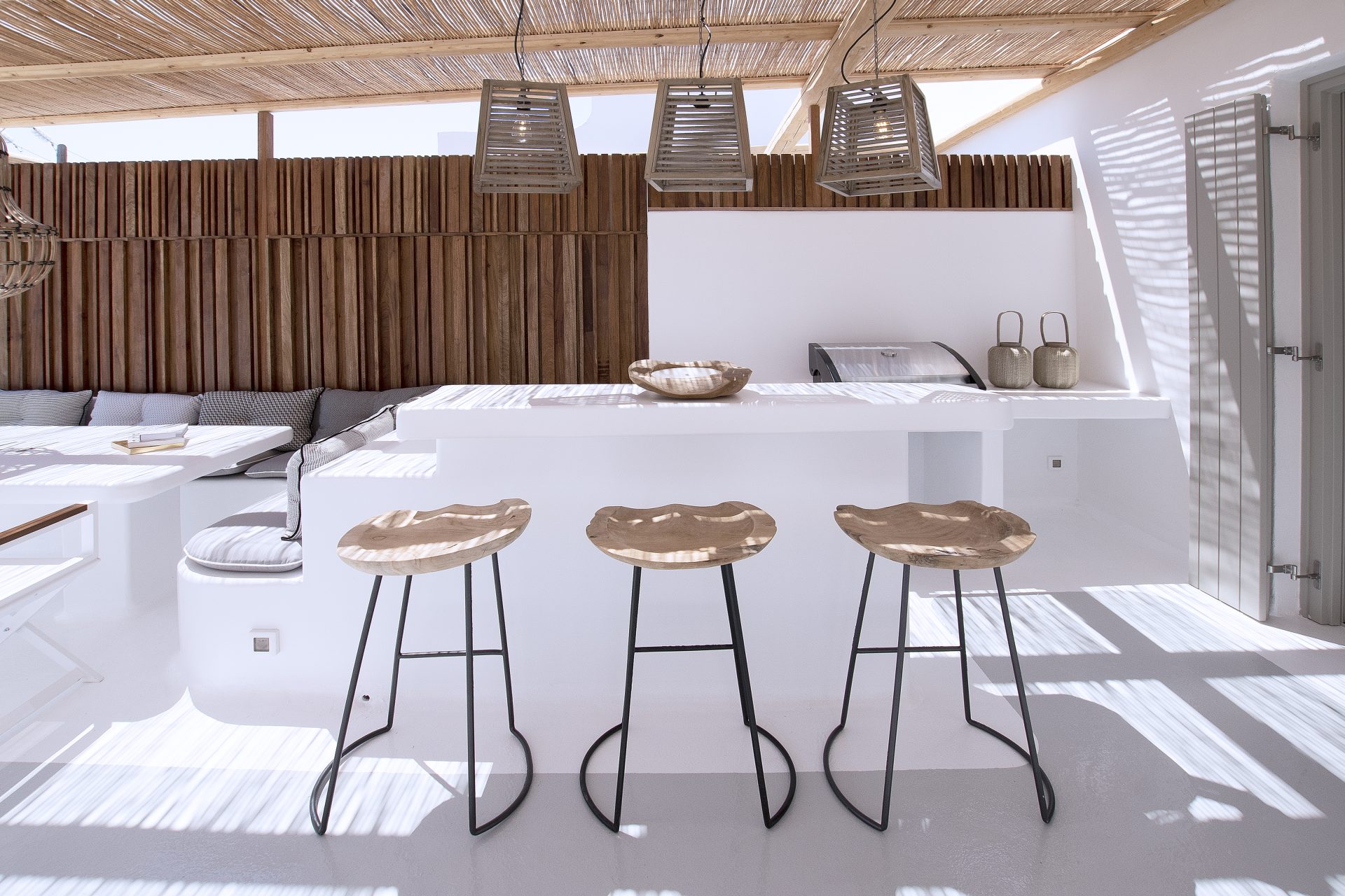 Phos-Home-Barbecue-&-Bar